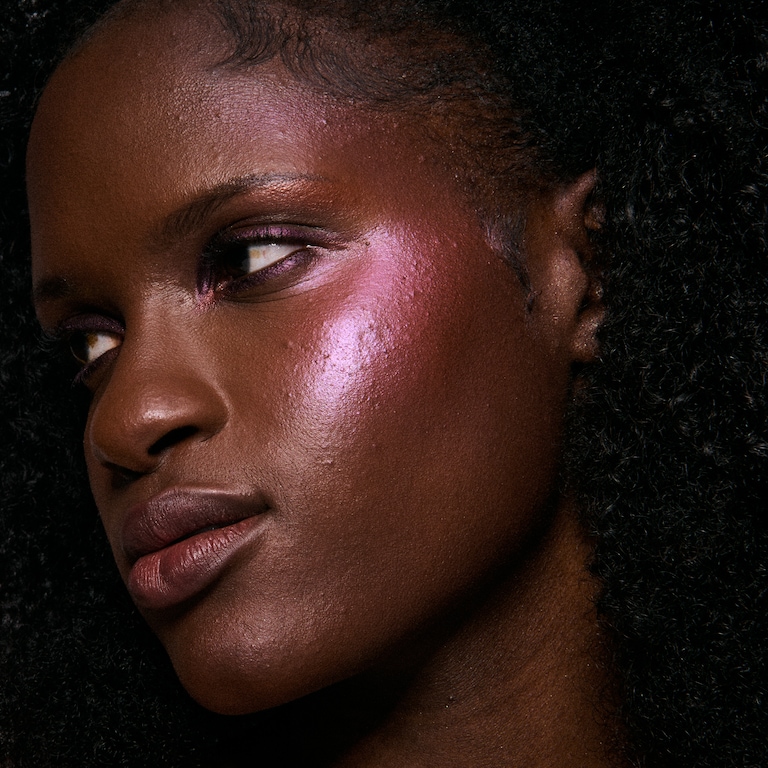 Bounce & Gleam Highlighter / M·A·C Holiday, 7.2 g, Candied Copper, Model, deep