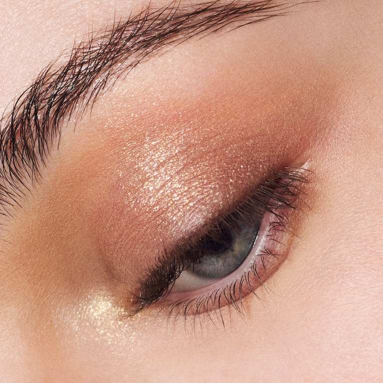 Jelly Shine Eye Shadow / M·A·C Holiday, 1.0 g, Glimmer For Breakfast, Model, light