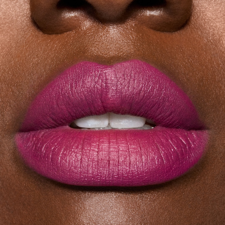 M·A·Cximal Matte Lipstick / Metamorphosis Collection, 3.5 g, Juiced Raspberry, Model, deep