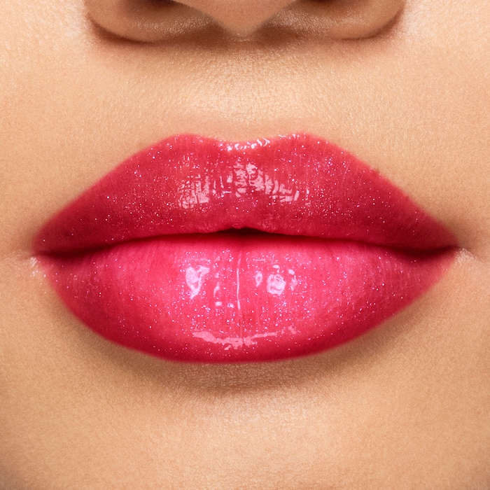 Lipglass Air Non-Sticky Gloss / Holiday, 5.0 ml, Ruby Whoa, Model, medium