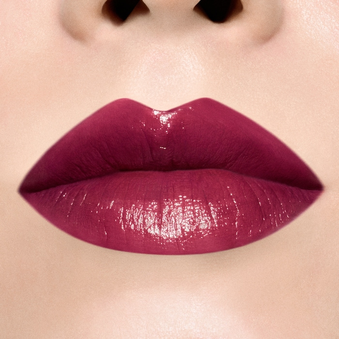 M·A·Cximal Sleek Satin Lipstick / Holiday, 3.5 g, Berry Icon, Model, light