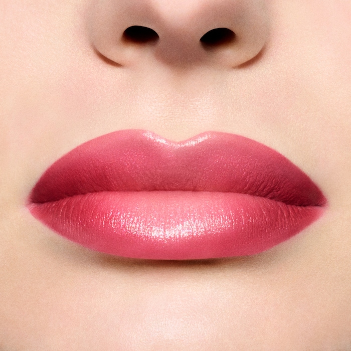 Decadent Dazzlelips Crayon Duo, Model, light