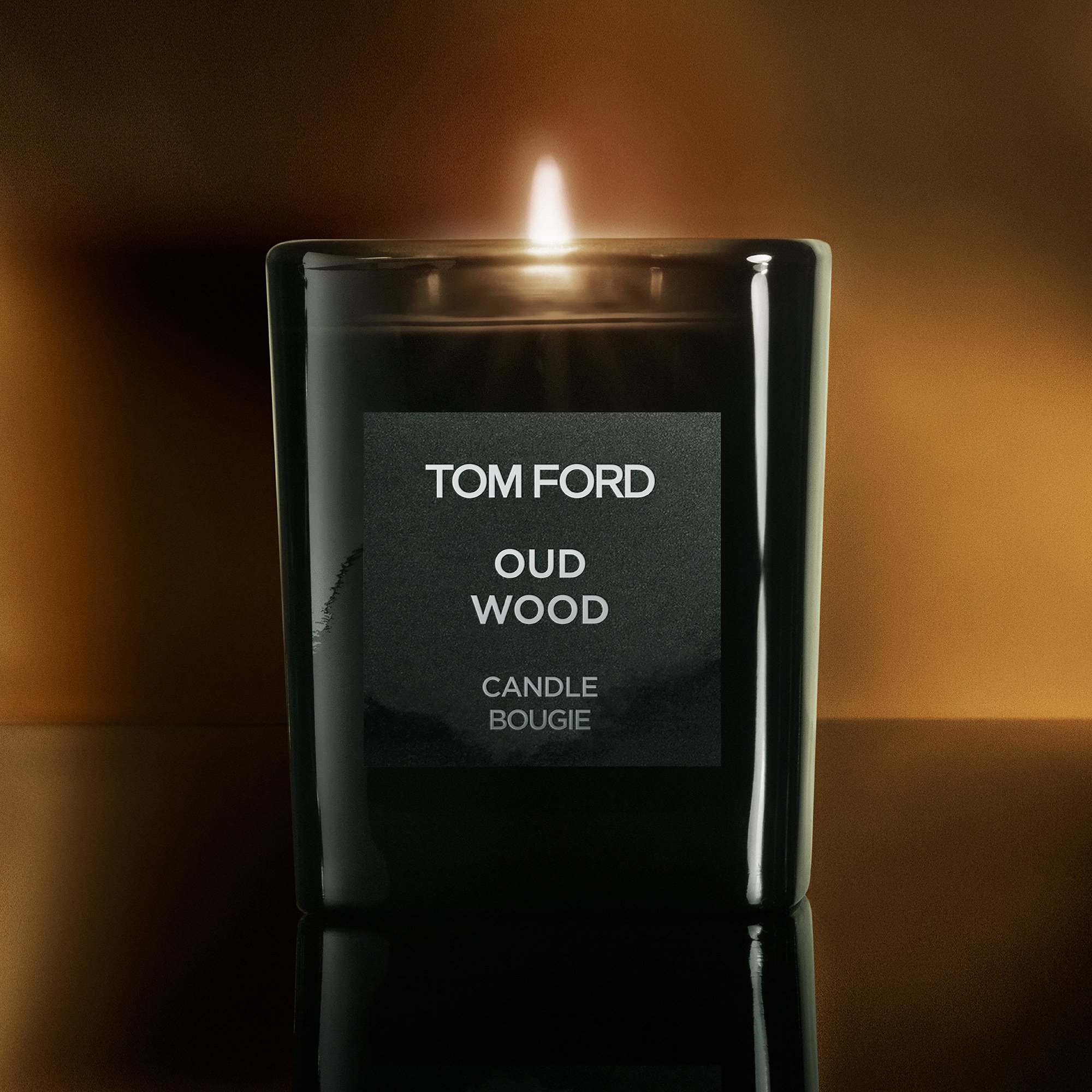 Oud Wood Candle | TOM FORD BEAUTY
