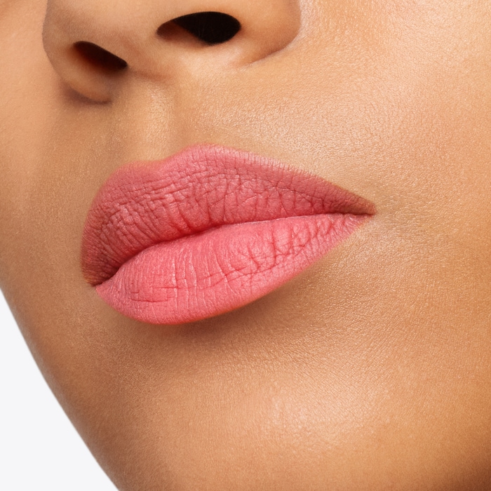 Runway Liquid Lip Colour Matte, 6.0 ml, 134 Coral Honey, 134, Model, medium