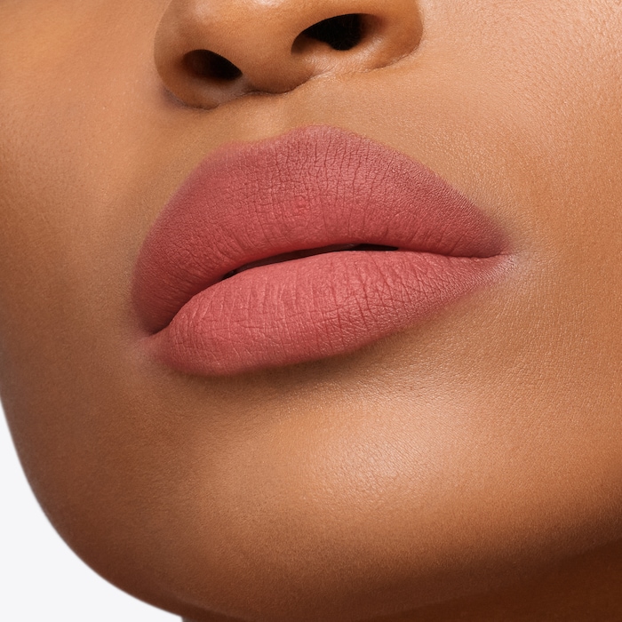 Runway Liquid Lip Color Matte, 6.0 ml, 136 Rose Extrait, 136, Model, deep