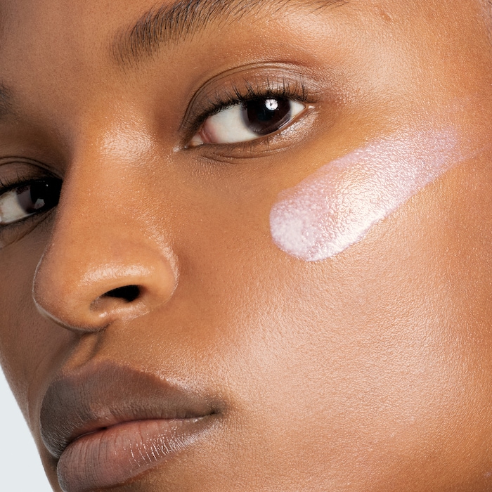 Soleil Neige Face Illuminator, 5.5 ml, 02 Winter Light, 02, Model, medium