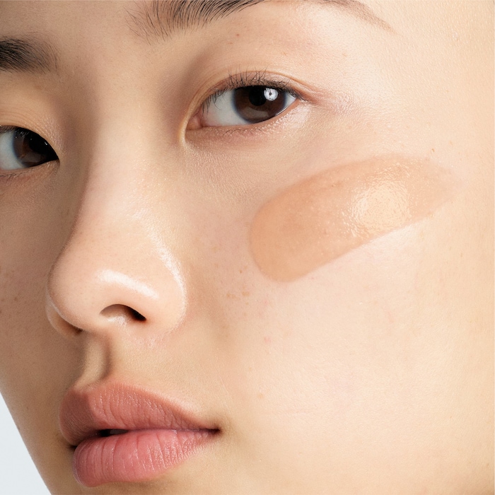 Soleil Neige Face Illuminator, 5.5 ml, 03 Dawn Light, 03, Model, light