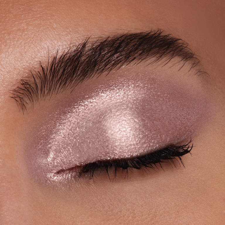 Runway Eye Color Stylo, 1.5 g, 102 Antique Blush, 102, Model, medium