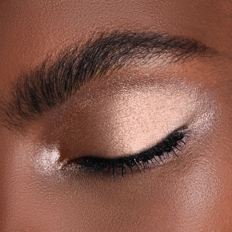 Runway Eye Color Stylo, 1.5 g, 101 Honey Veil, 101, Model, deep