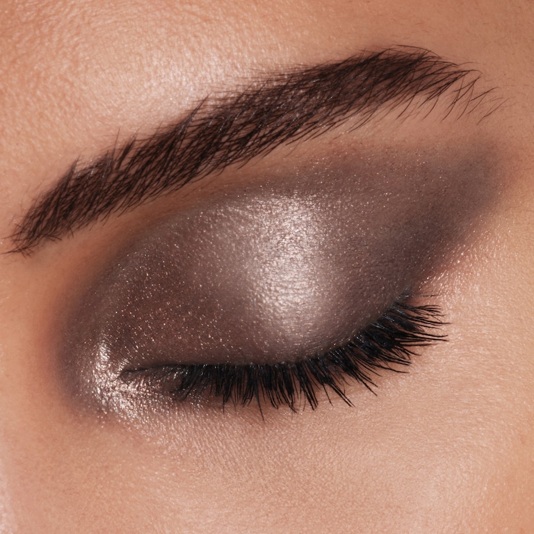 Runway Eye Color Stylo, 1.5 g, 109 Smoke Mirage, 109, Model, medium