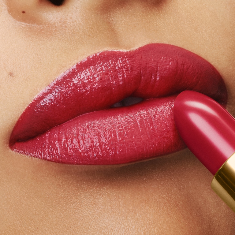 Lip Colour, 3.5 g, 30 Runway Rouge, 30, Model, medium