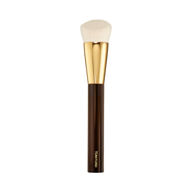 Shade and Illuminate Foundation Brush 2.5, Product Shot