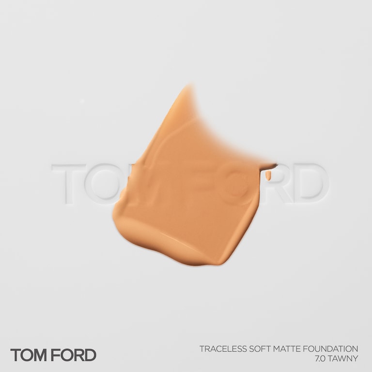 Traceless Soft Matte Liquid Foundation, 30.0 ml, 7.0 Tawny, 7.0, Smoosh